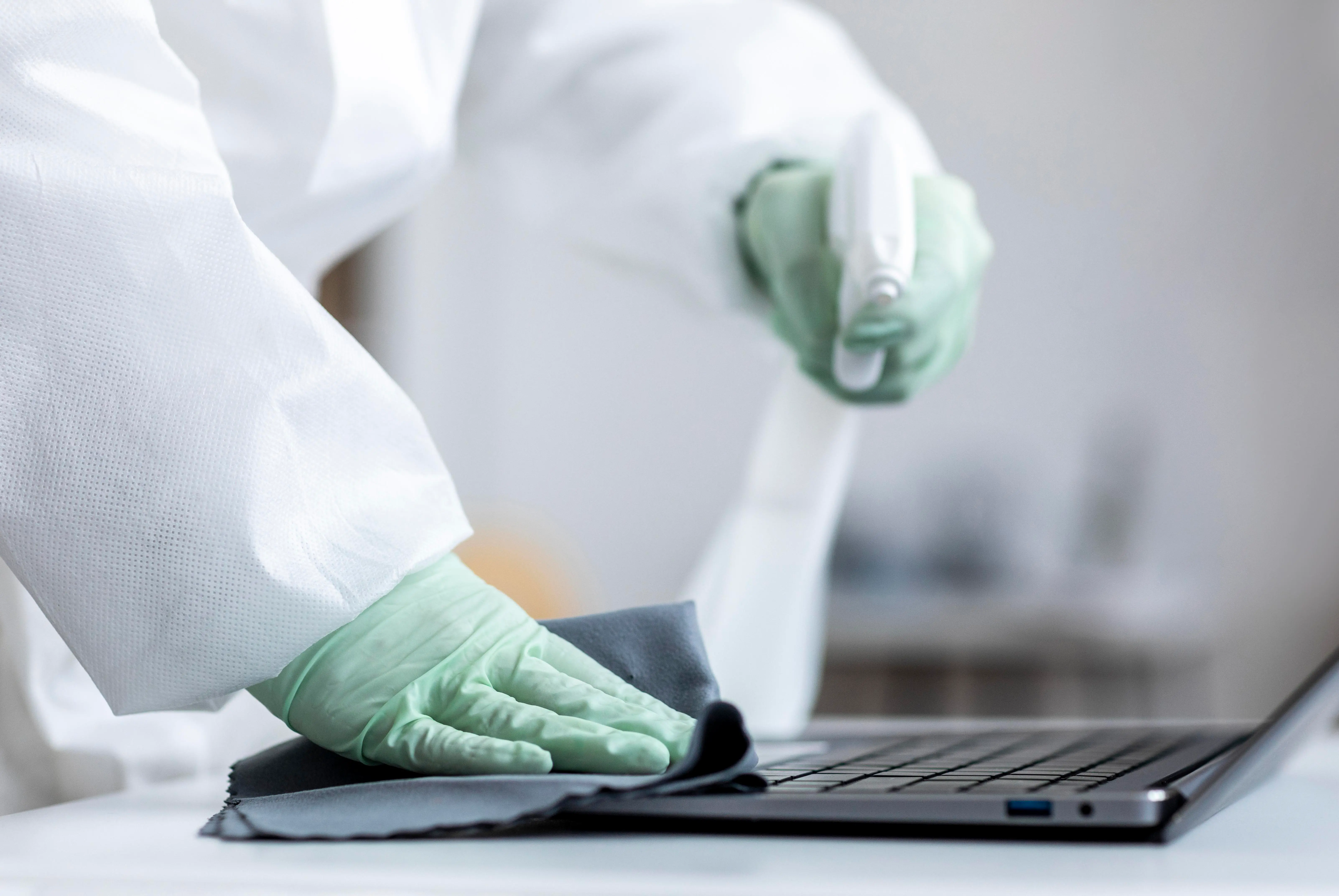 cleaning elektronik